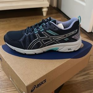 ASICS sneakers NWT